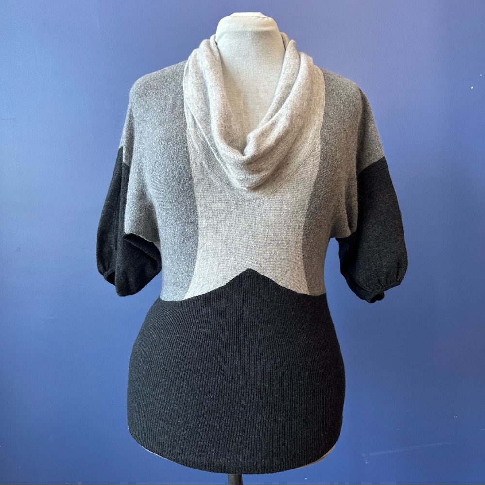 XX1 Forever 21 Tunic Sweater 3 Tone Gray Angora Blend Cowl Geometric M Medium